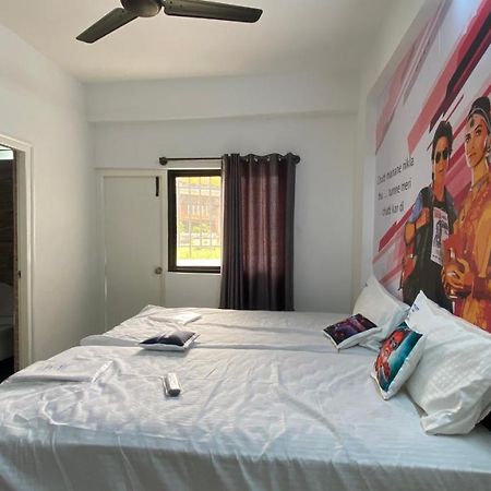 C Suites - Royal Homes II Short & Long Stays บังกาลอร์ ภายนอก รูปภาพ