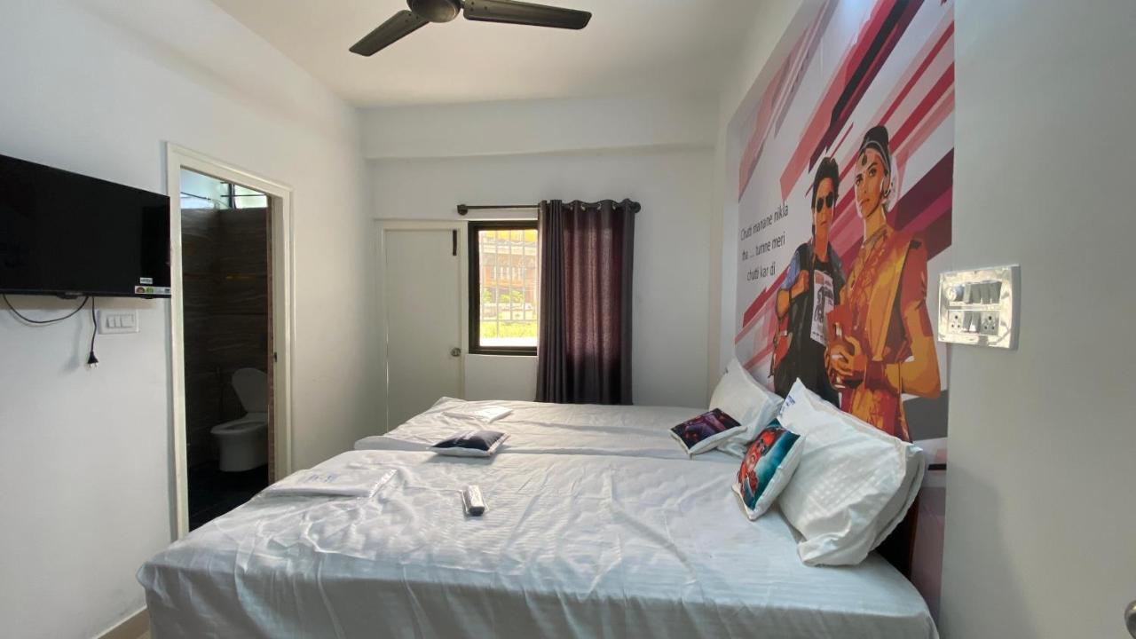 C Suites - Royal Homes II Short & Long Stays บังกาลอร์ ภายนอก รูปภาพ